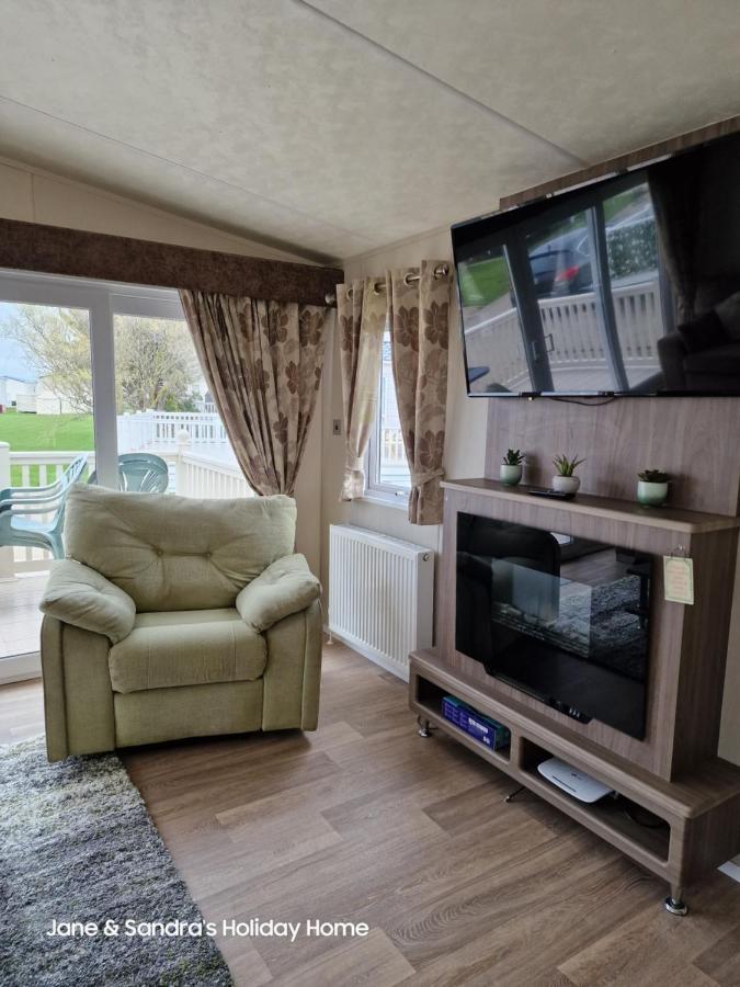 Privately Owned Stunning Caravan Seawick Holiday Park St Osyth Jaywick Sands Exterior photo